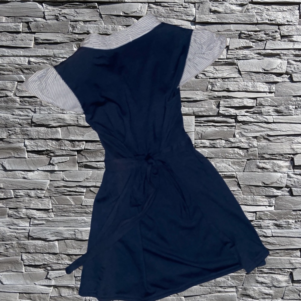 Vixen v neck blue stripe ruffle sleeve tie back top girls size small - Picture 2 of 6